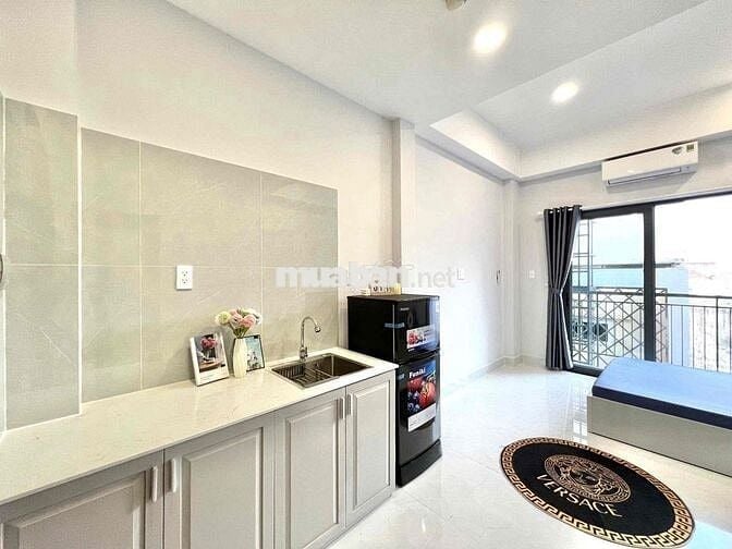 Căn hộ 35m2 ban công đón nắng ngay Lê Quang Định gần chợ Bà Chiểu