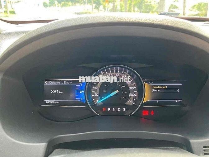 Ford Explorer 2017 cần tìm chủ mới