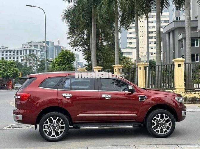 Ford Everest 2020 Titanium 2.0L AT 4x2 - 120000km