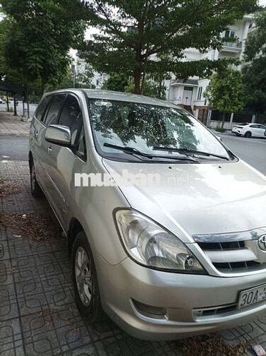 Nhà bán INNOVA G xịn MÁY NGUYÊN BẢN.