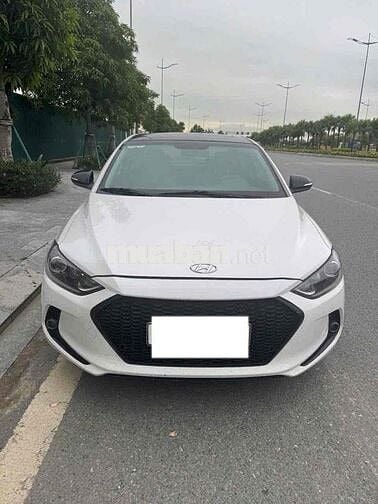 Hyundai Elantra 2016 1.6 AT - 130000 km