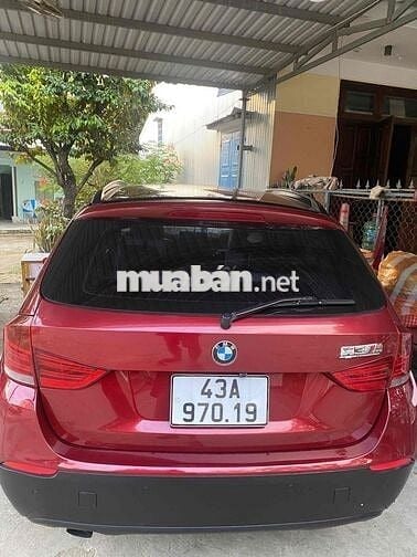 BMW X1 màu Đỏ