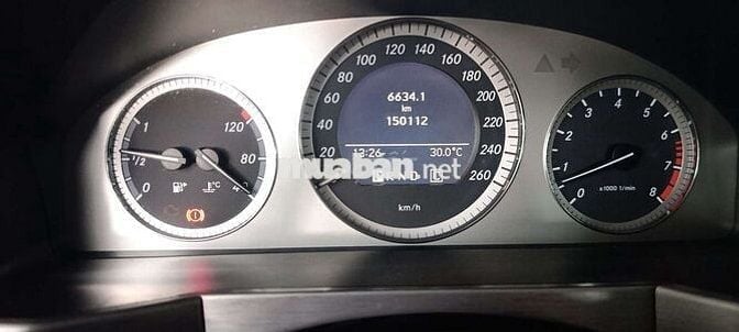 Mercedes-Benz GLK300 2009 Trắng 150112 km