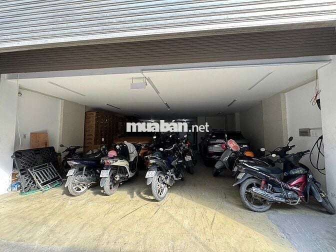 Nhà 4 tầng , 1 sân thượng,dt 8x13, gần trạm thu phí ,gần Aoen Tân Phú