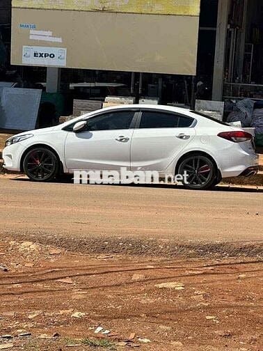 Kia Cerato 2016 1.6 AT - 95 km