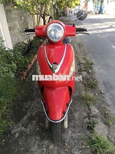 Atila Elizaberth Fi màu đỏ biển số tphcm