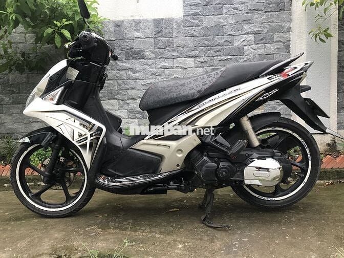 Yamaha novo 5 Fi màu trắng