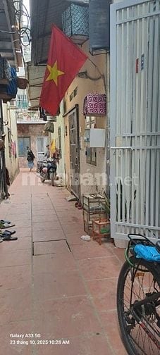 CC cần bán nhà riêng, diện tích 33m2, tại ngõ 259 đường Vĩnh Hưng, HN