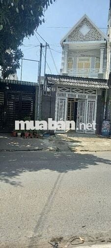 Nhà mặt tiền ,đông hòa ,dĩ an ,100m2
