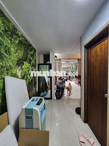 Chủ giảm tiếp,Bán Nhà Đẹp 2 Tầng  Dĩ An, 3PN, 1 Phòng Thờ, Chỉ 3 ty650