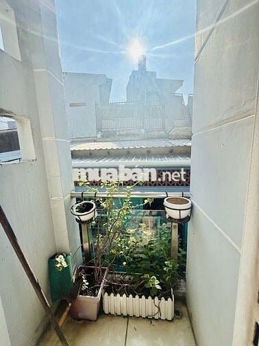 1 Xẹt ra Mặt Tiền Tôn Đản Q 4  DIỆN TÍCH SD 49 M2