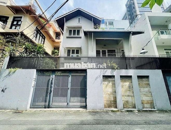 📱 NHÀ RỘNG MT C18_(K300)_10x20m_TRỆT 3 LẦU MỚI ĐẸP.