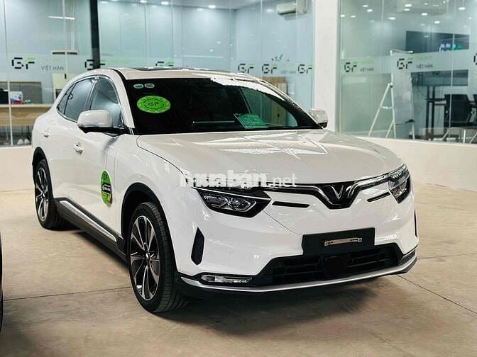 GF Thủ Đức - VF8 Plus 2023 Trắng / Nâu HỒ SƠ SẴN