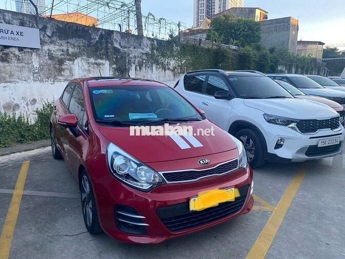 Kia Rio 2015 1.4 AT Hatchback - 80000 km