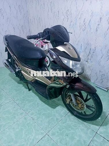 Suzuki Hayate màu Nâu Vàng đồng