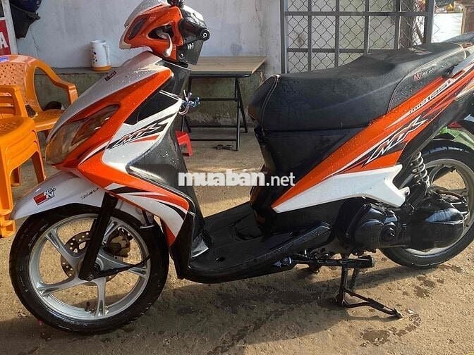 Yamaha luvias 125 MX Cam Trắng Đen