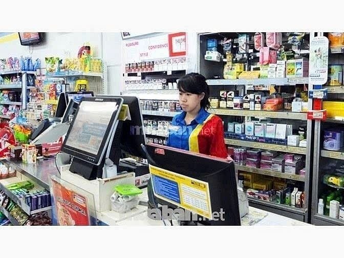 CỬA HÀNG KHU VỰC QUẬN 10 CẦN TUYỂN NỮ BÁN HÀNG 