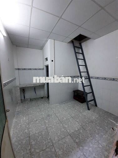 Cho thuê P trọ DT:3x6 giá 2,5tr/thg lầu  ,HBC,TĐ,