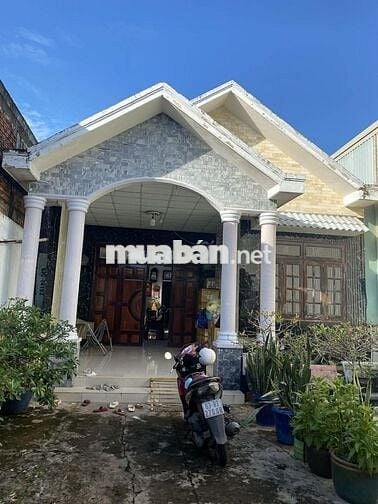 Nhà mặt tiền Quốc lộ 1A, TP Mỹ Tho.