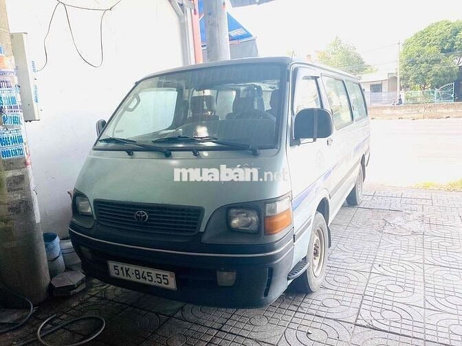 Hiace van 6c850kg bán tận dụng