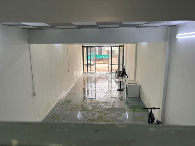 Cho thuê mặt tiền lò lu 100m2 25tr 