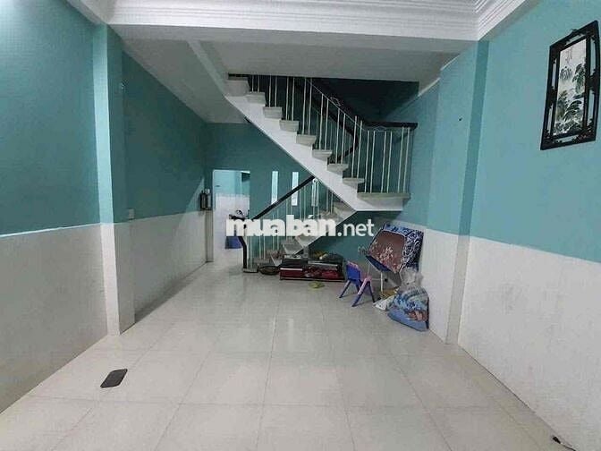 Cho thuê nhà hxh 4x10m 1 lầu 3pn 2wc giá 8 triệu