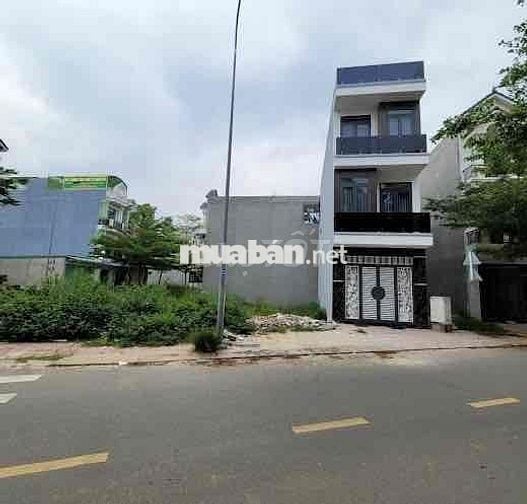 Gấp Sang Đất 100m2 Gần KHU CÔNG NGHIỆP NAM TÂN UYÊN, chốt nhanh