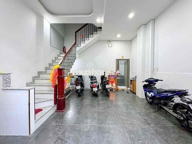 BÁN NHANH CHDV 5 TẦNG  NGAY HIM LAM, Q.7, DT 62m, DT 400, CHỈ 7.5 TỶ.