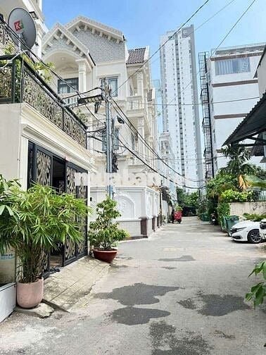 BÁN NHÀ Q7  ĐƯỜNG LÊ THỊ CHỢ,CẠNH PHÚ MỸ HƯNG