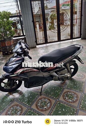 Air blade tứ quý 7