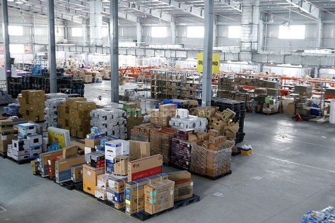 Tuyển 5 nhân viên  nam nữ  phụ kho và tạp vụ 