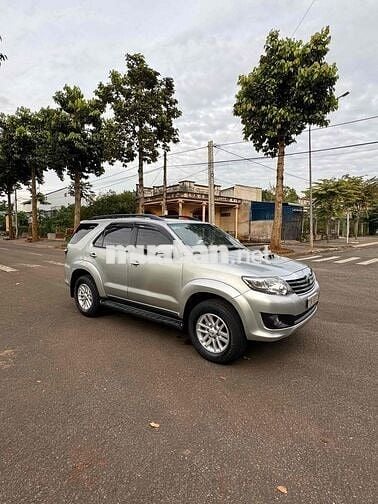 Toyota Fortuner 2014 2.5G 4x2 - 160000 km
