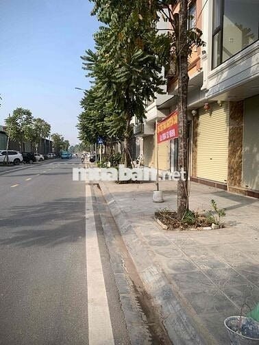 Nhà mặt phố 50m2 x 5 tầng phố Lê Đại - Ngọc Thuỵ