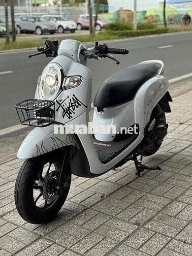 Honda Scoopy Trắng