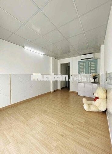 TRỐNG 1 PHÒNG NGỦ ĐỦ NỘI THẤT CÁCH HỌC VIỆN HÀNG KHÔNG 10 MÉT