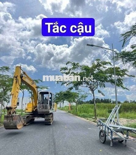 Bán nền mặt tiền giáp quốc lộ 63