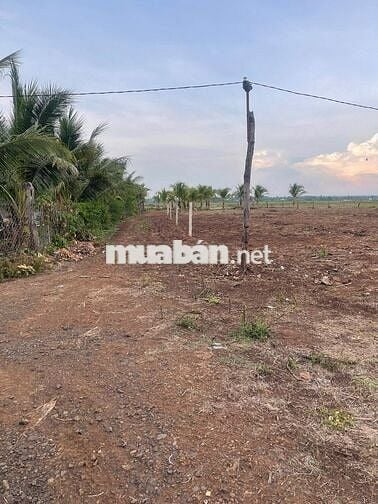 Bán 10m đất để dành có thổ cư giá chỉ 28 triệu/ m cách ngã 6 BMT 18km