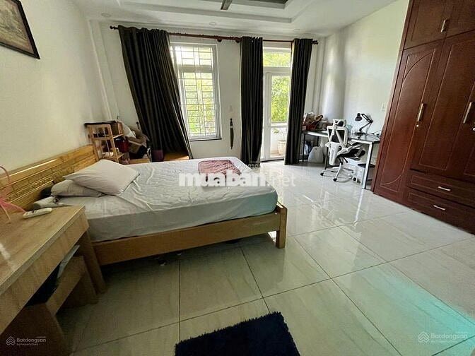 Cho thuê NR 4PN, 5WC, 100m2 tại 6B Intresco, Bình Hưng, Bình Chánh