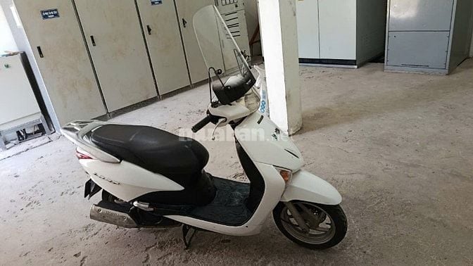 Bán xe ga HONDA lead trắng biển 30 máy zin êm