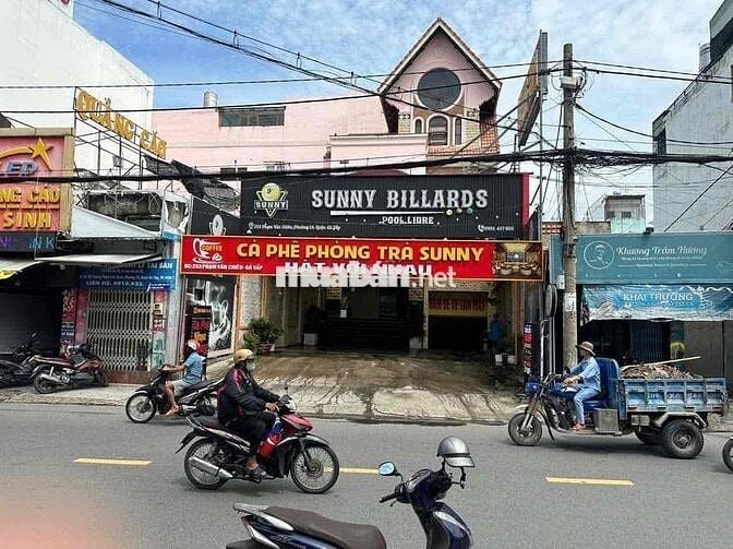 cần bán nhà nở hậu lớn siêu khủng mặt tiền đường để kinh doanh