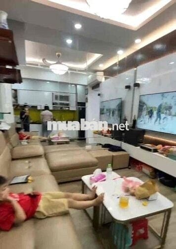 Bán nhà Tập Thể phố Trương Định oto đỗ cửa nhà đẹp 2 thoáng sổ đỏ to 7