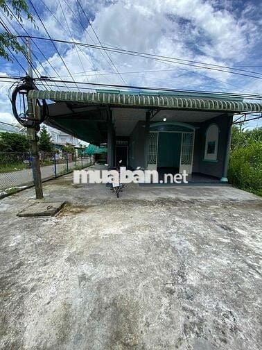 Cho thuê căn góc ngay chợ Song Phú, kinh doanh, buôn bán, ở