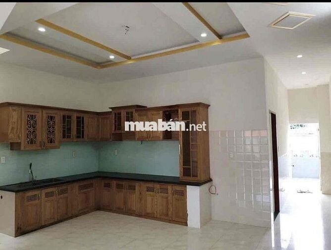 Cho thuê nhà gần giáo xứ Bình An - Sân oto