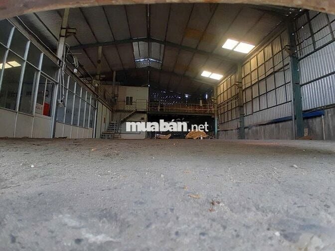 CHO THUÊ XƯỞNG 400M2 PHƯỜNG TÂN ĐÔNG HIỆP DĨ AN ĐƯỜNG XE CÔNG 24/24