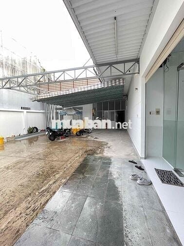 Nhà 400m2 hẻm ô tô Hoàng Quốc Việt
