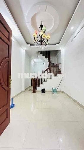 B.á.n N.h.à Kim Giang dân xây, Gần KĐT, Gần UB, Gần Trường, Công viên