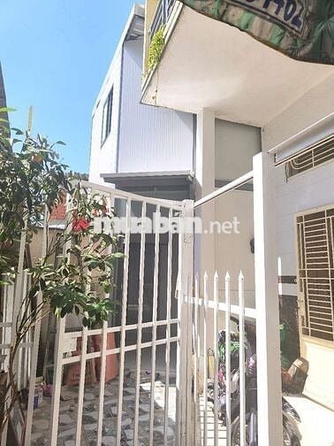 Nhà trọ mới xây, ngay trung tâm 3tr5