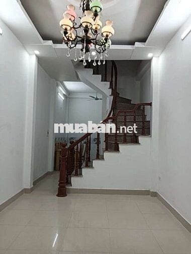 NHÀ ĐẸP 4 TẦNG - DT 32M2 - 4 NGỦ ĐẦY ĐỦ CÔNG NĂNG - FULL NỘI THẤT.