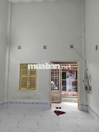 Nhà mới cho thuê dt 4×14 có 1pn,1wc. Có sân để xe máy