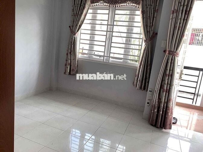 cho thuê phòng DT 20m2 gần siêu thị Go!